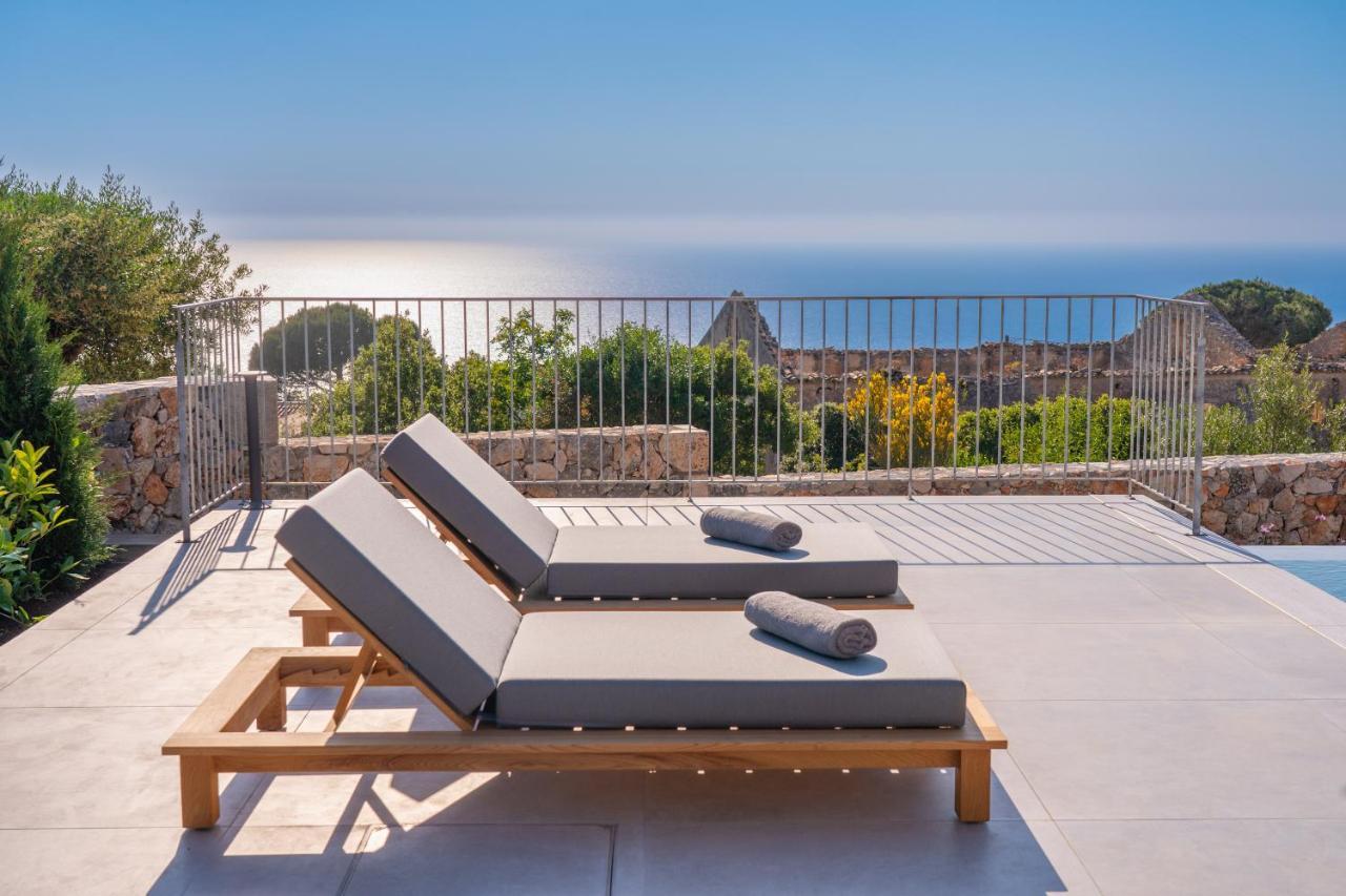 Summer Breeze Villa Tzamarelata 外观 照片