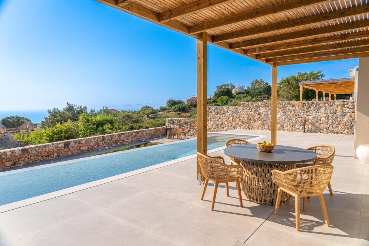 Summer Breeze Villa Tzamarelata 外观 照片
