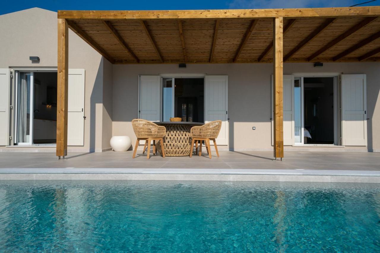 Summer Breeze Villa Tzamarelata 外观 照片