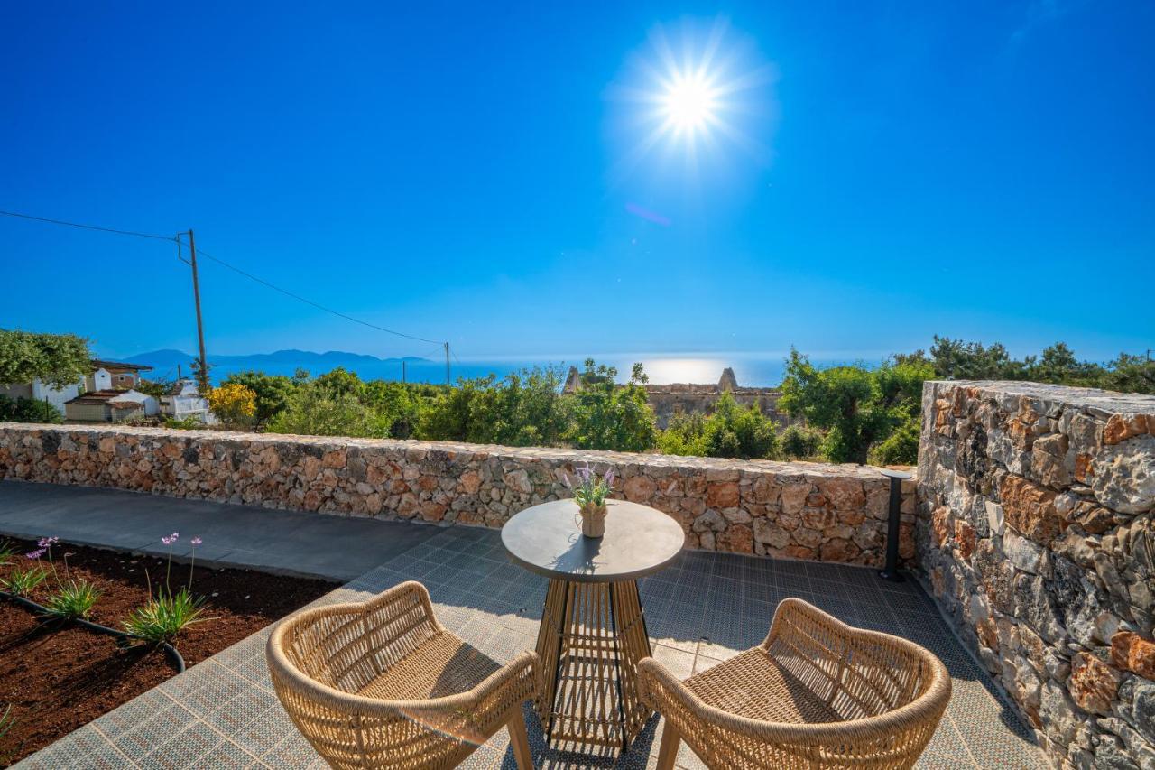 Summer Breeze Villa Tzamarelata 外观 照片