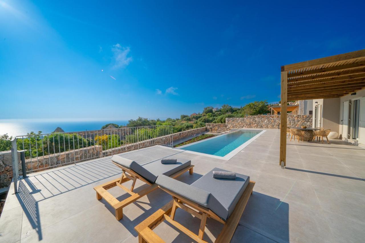 Summer Breeze Villa Tzamarelata 外观 照片