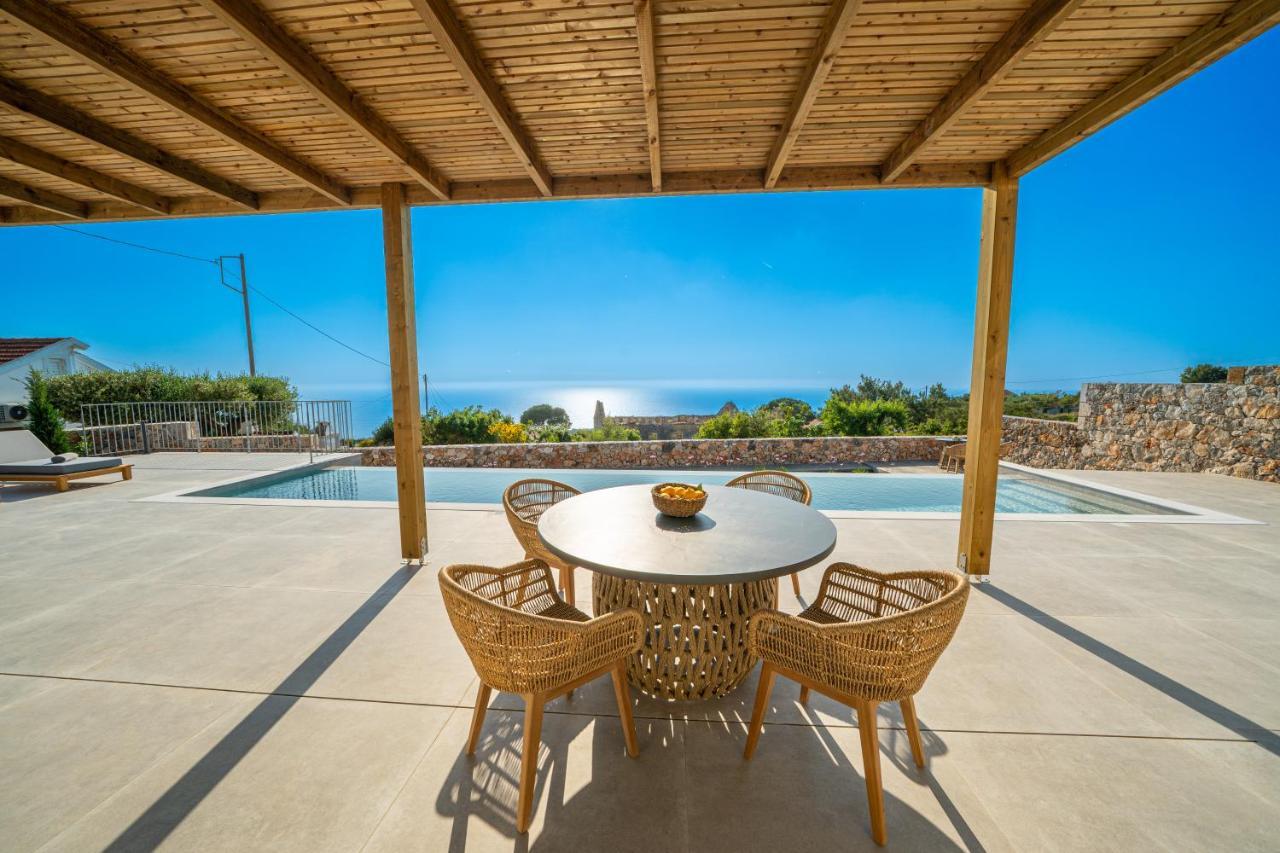 Summer Breeze Villa Tzamarelata 外观 照片