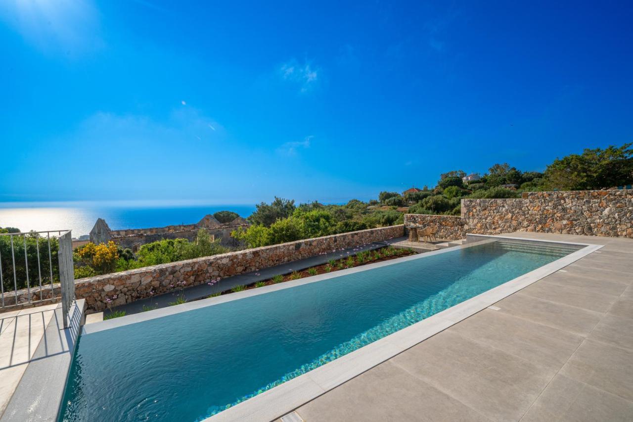 Summer Breeze Villa Tzamarelata 外观 照片