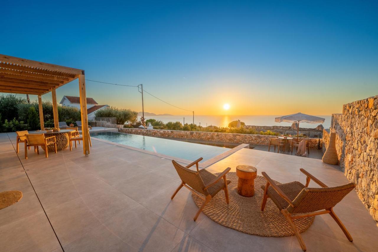 Summer Breeze Villa Tzamarelata 外观 照片
